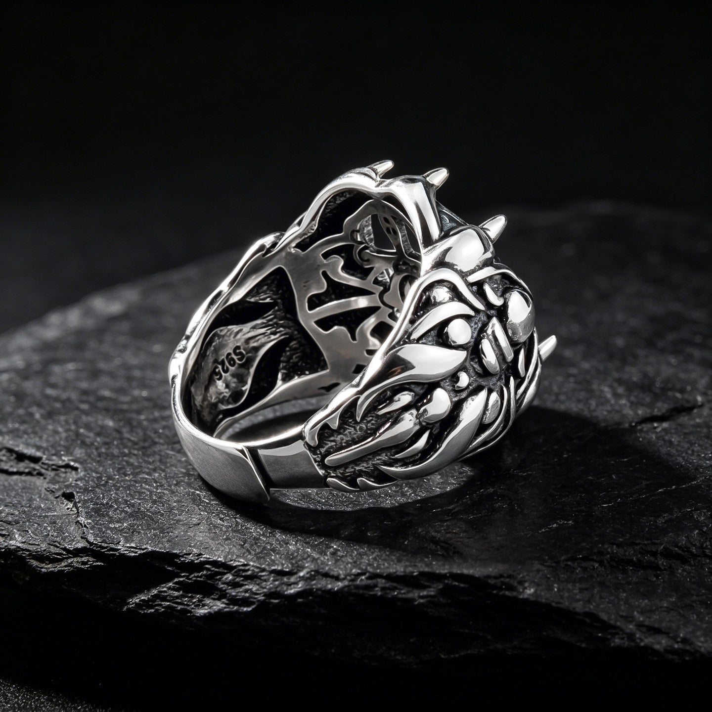 Dragon Claw Oval Turquoise 925 Sterling Silver Ring