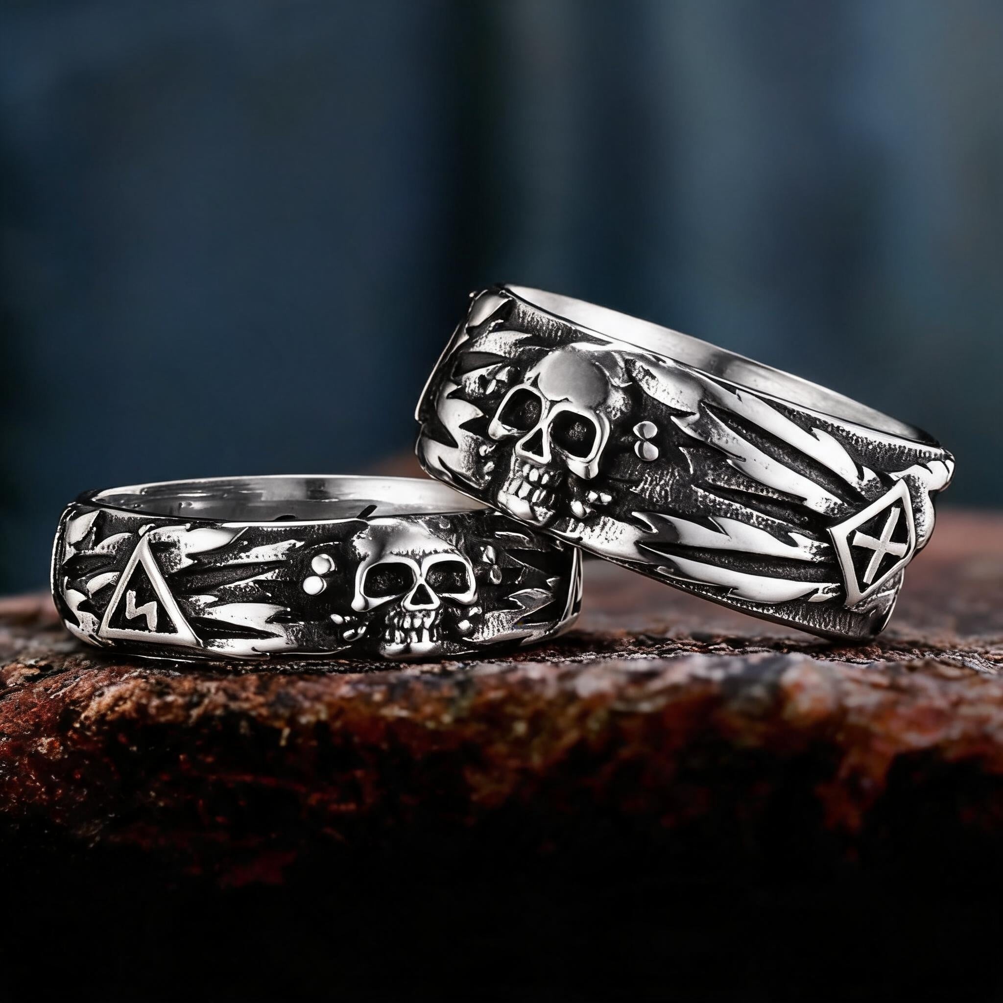 Lightning Skull Biker Band Ring