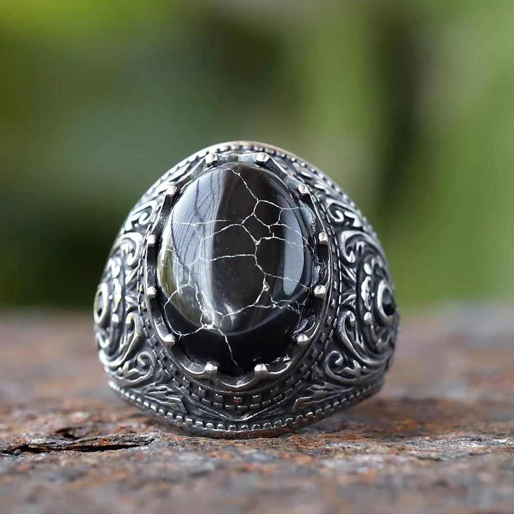 Vintage Floral Carved Black Cracked Stone Stainless Steel Ring