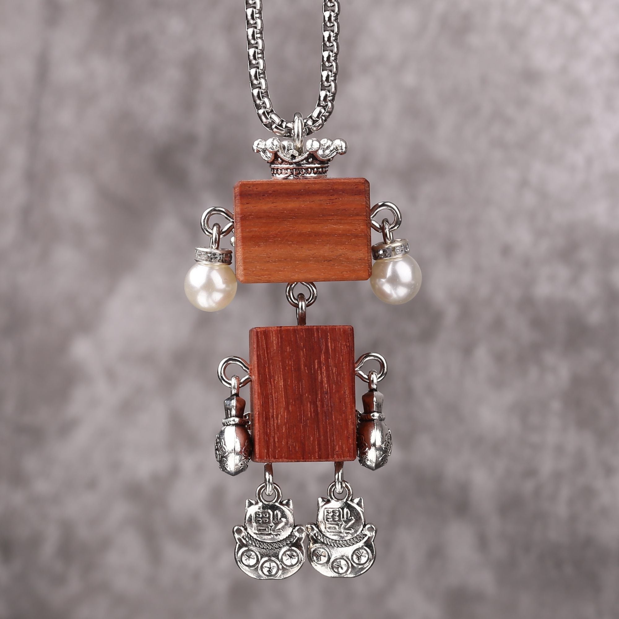 Artisan Crown Lucky Cat Robot Necklace