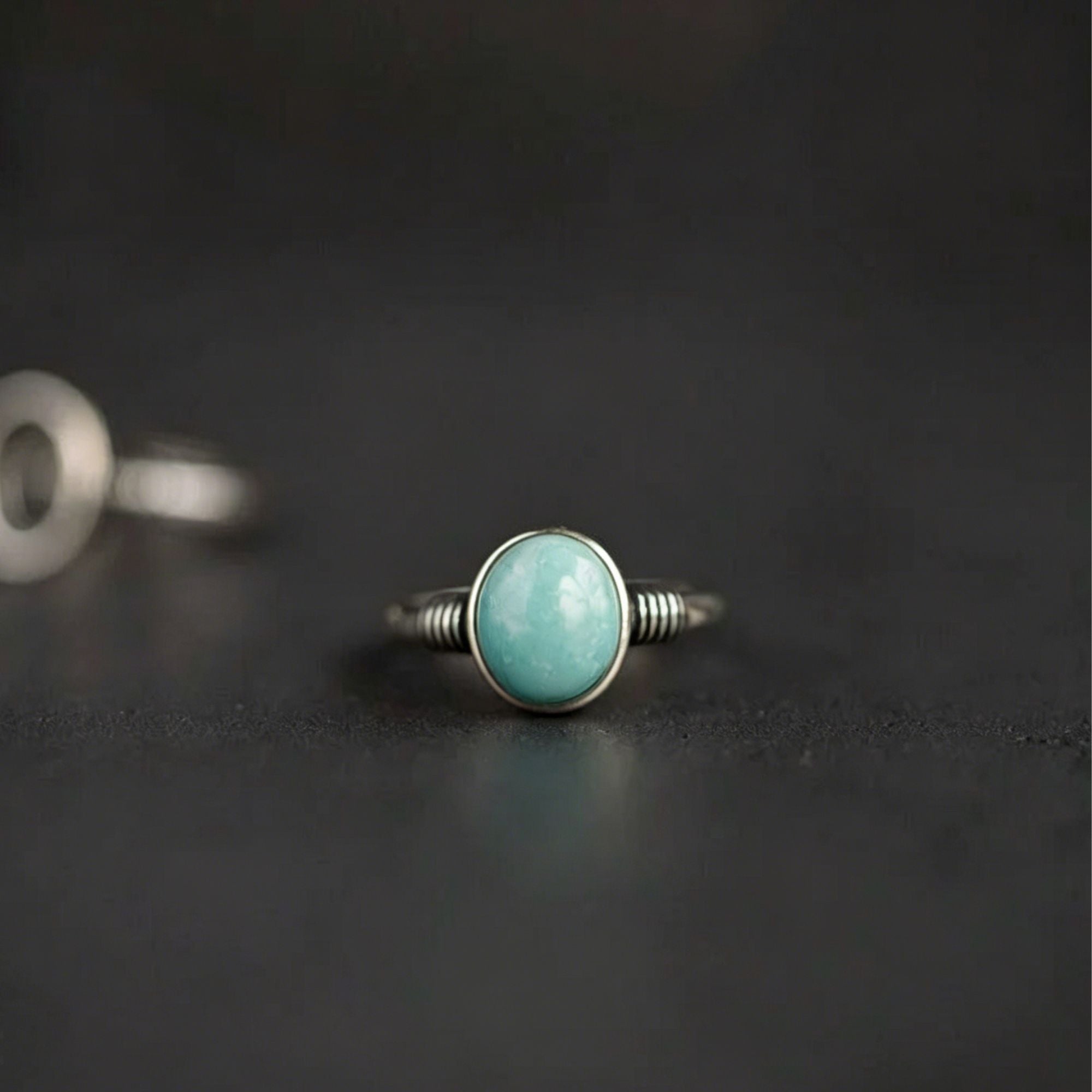 Antiqued Solitaire Turquoise 925 Sterling Silver Ring
