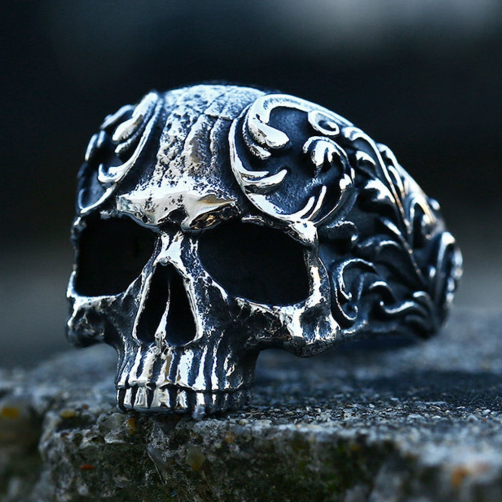 Ornate Gothic Skull Ring