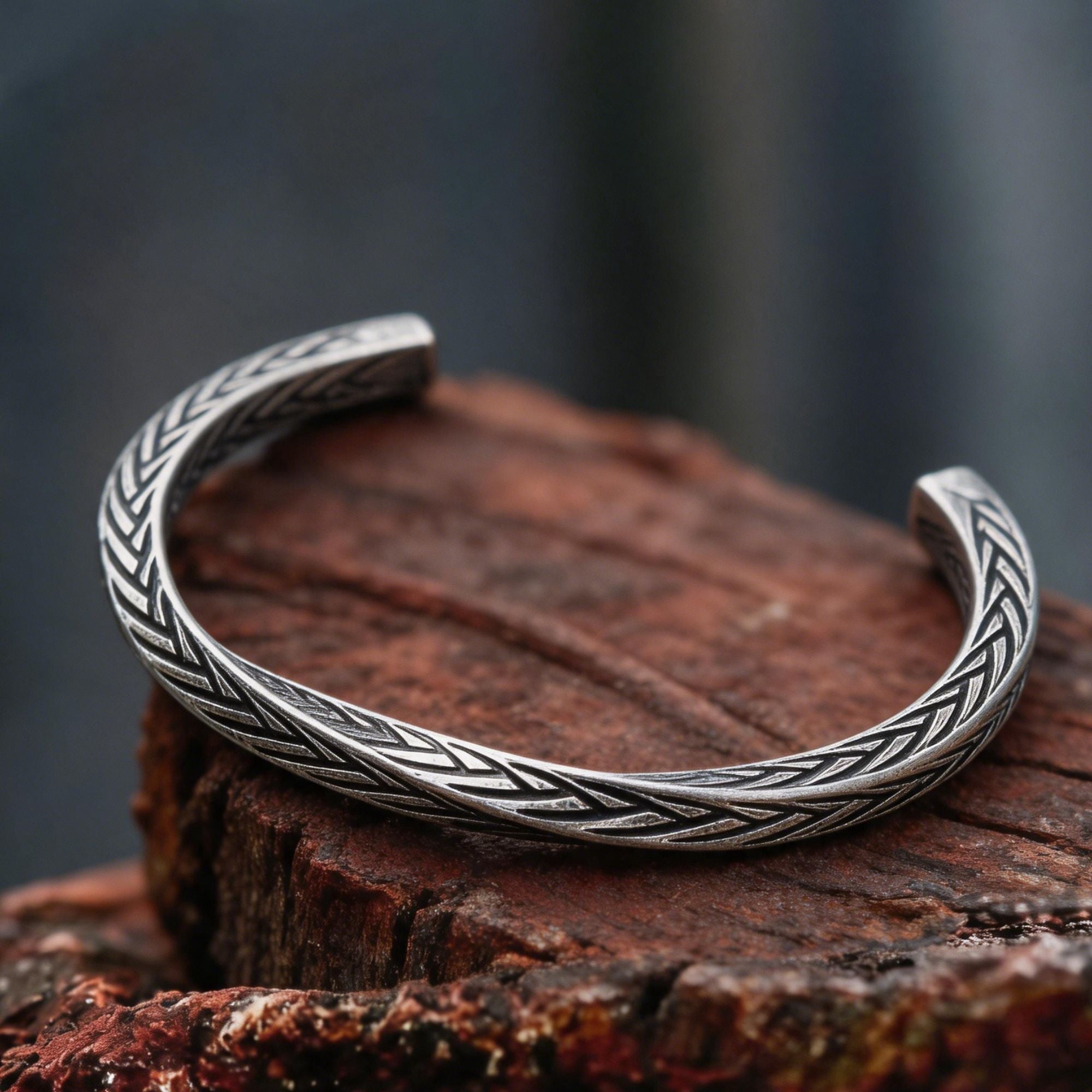 Mobius Pattern Vintage Stainless Steel Cuff Bracelet