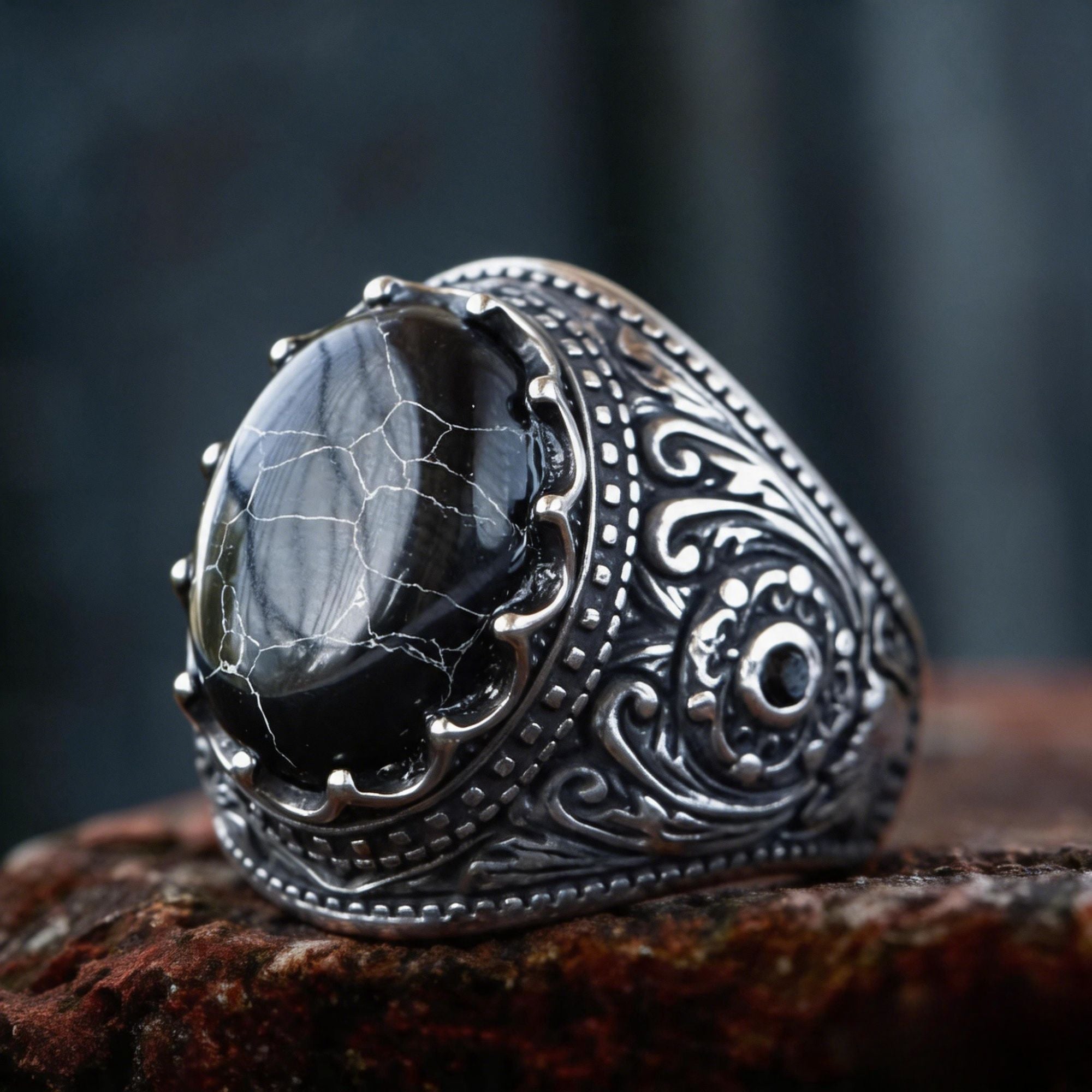 Vintage Floral Carved Black Cracked Stone Stainless Steel Ring