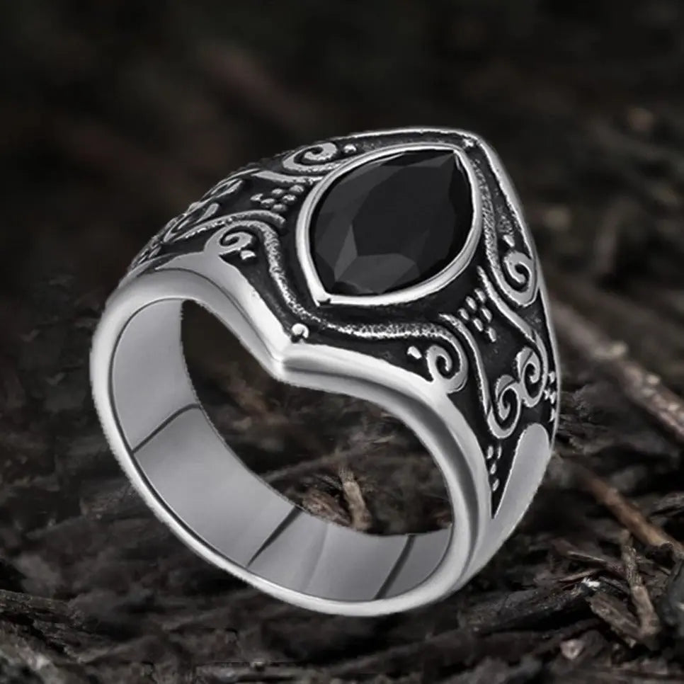 Carved Ruby-Obsidian Vintage Ring