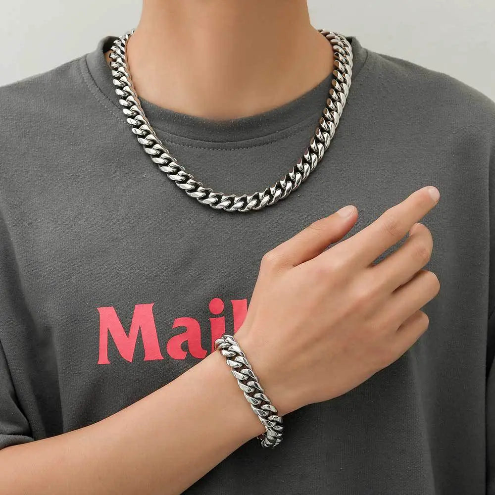 Cylindrical Stone Inlaid Open-Box Clasp Cuban Chain-Silver