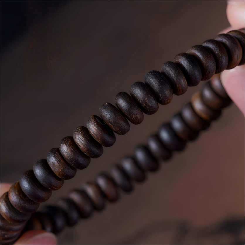 Agarwood Disc Bead Bracelet – Vietnam Nha Trang Kyara-Grade  · Collector Grade · High Resin