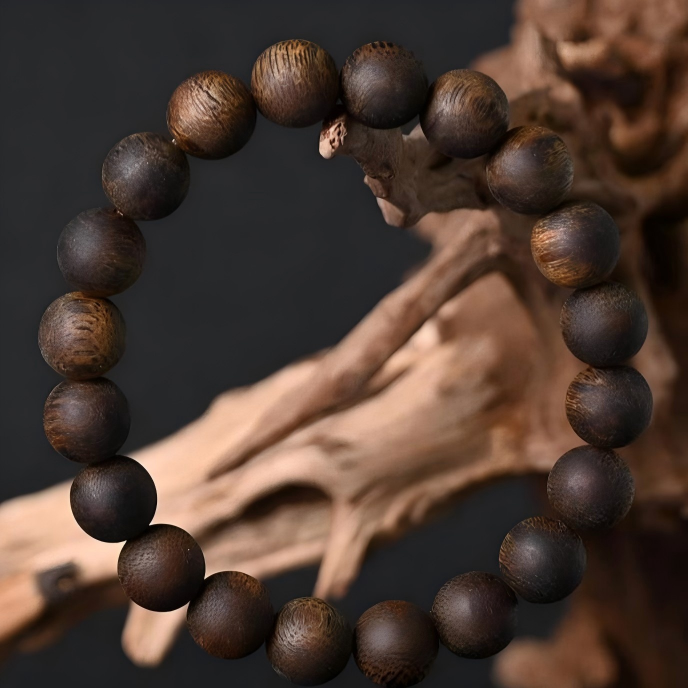 Hainan Yingge Green Qinan Agarwood Bracelet – Collector Grade · High Resin · 10mm