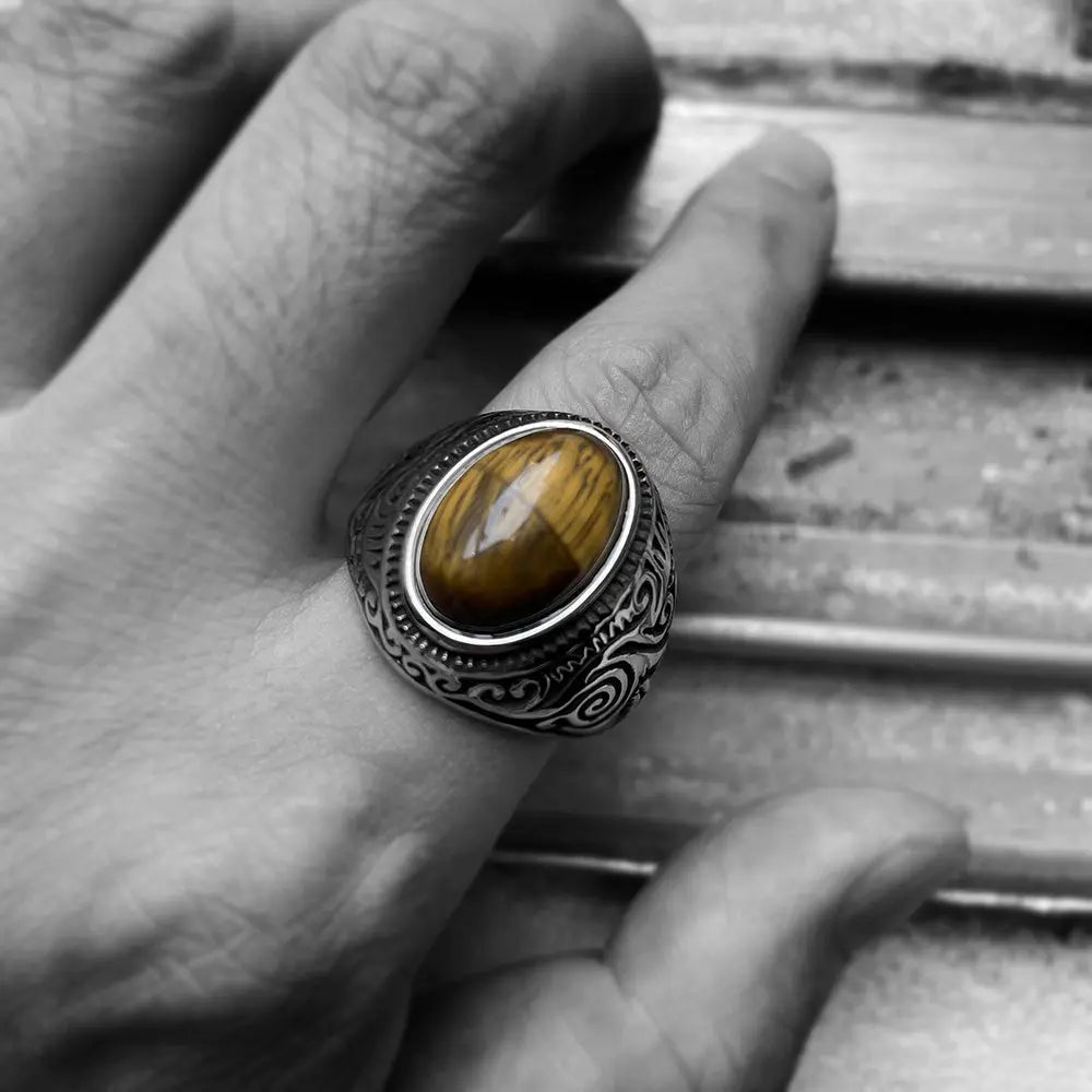 Gemstone Inlaid Flower Texture Ring