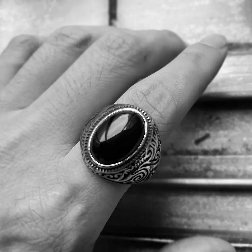 Gemstone Inlaid Flower Texture Ring