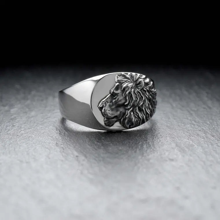 Lion Signet Sterling Silver Ring