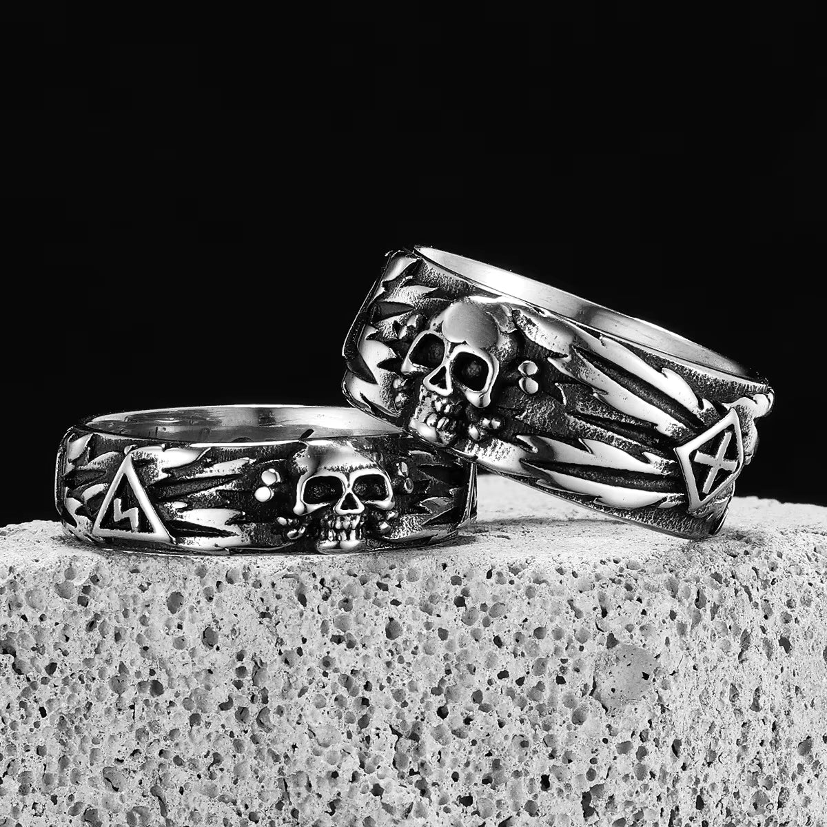 Lightning Skull Biker Band Ring
