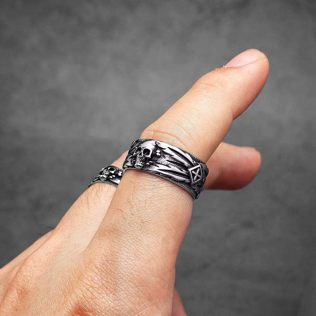 Lightning Skull Biker Band Ring