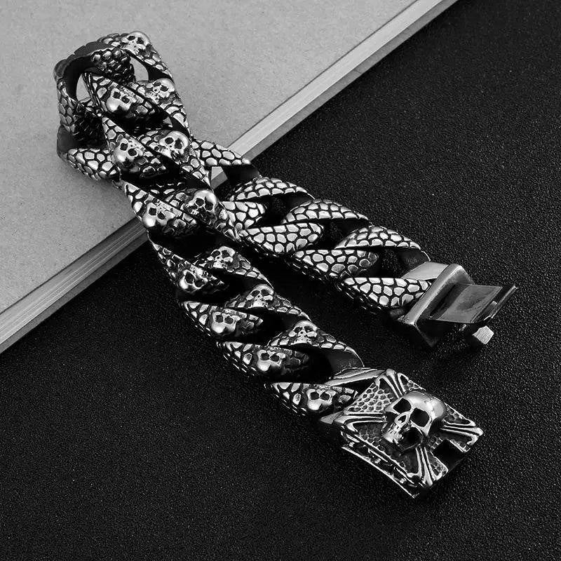 Mottled Skull Curb Link Skull Bracelet