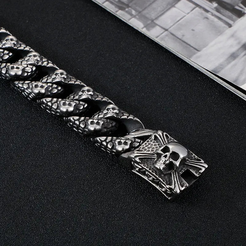 Mottled Skull Curb Link Skull Bracelet