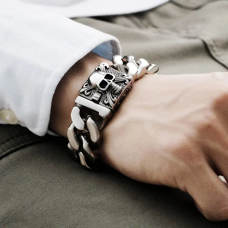 Skull Clasp Stainless Steel Bracelet
