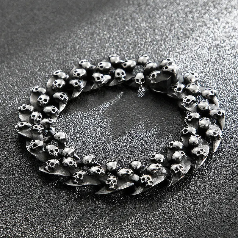 Tiny Skulls Diamond-shaped Links Bracelet