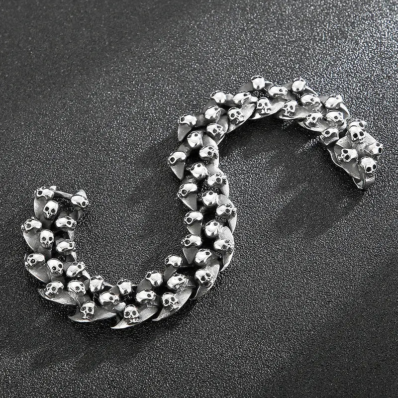 Tiny Skulls Diamond-shaped Links Bracelet