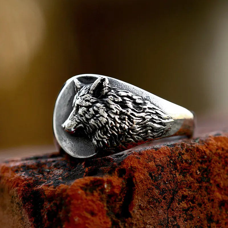 Wild Wolf Signet Stainless Steel Ring