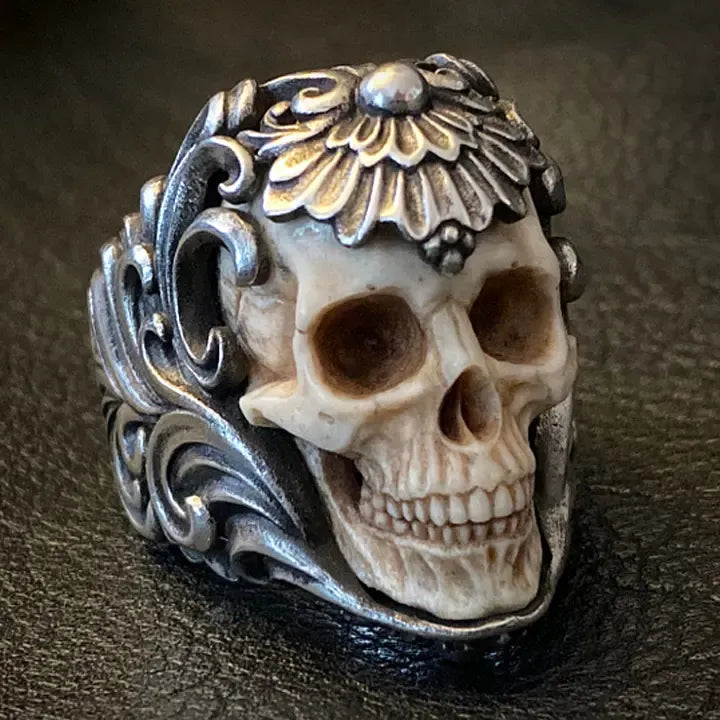 💀Vintage Polish Floral Armor Antler Skull Ring - One size