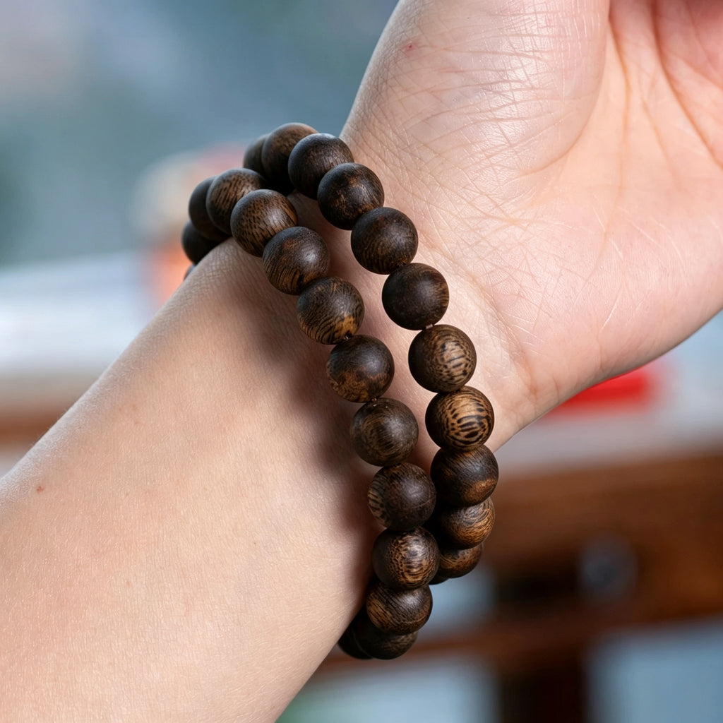 Hainan Yingge Green Qinan Agarwood Bracelet – Collector Grade · High Resin · 10mm