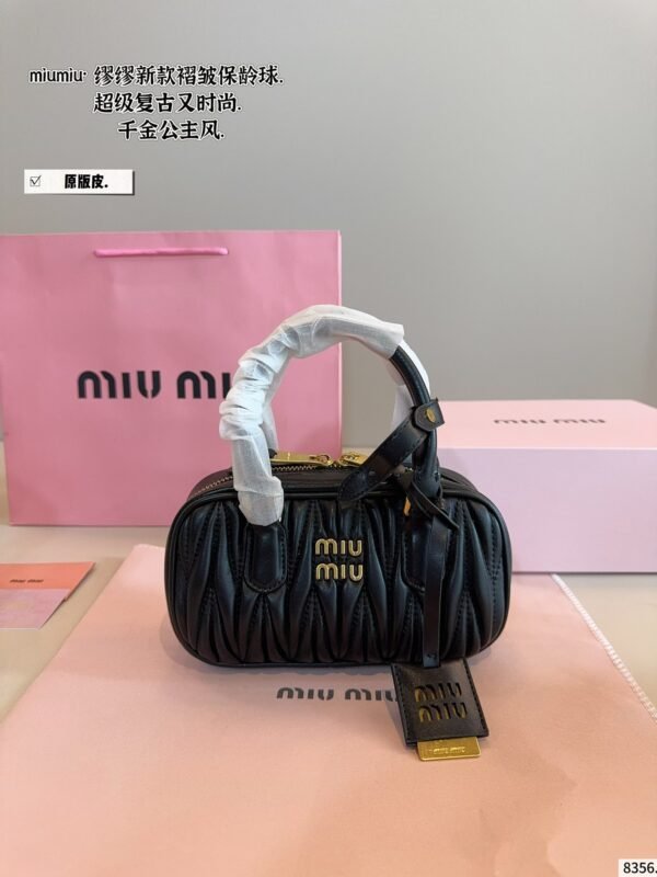 MIUMIU