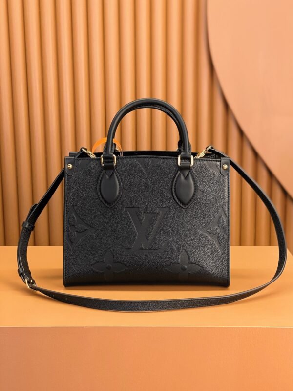 Size:25*19*11cm