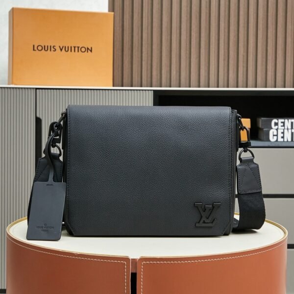 Size: 28*24*10cm